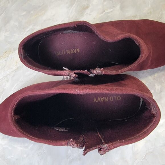 Old Navy Women's Size 8 Oxblood/Burgundy Block Heeled Ankle Boot - Picture 2 of 16
